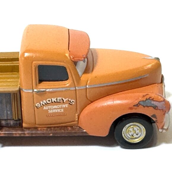 2016 Disney Pixar Cars 3 Smokey Pickup Truck Brown Toy Orange Car Vehicle - Picture 6 of 10